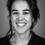 zwart wit portretfoto van Nora