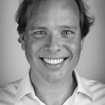 zwart wit portret van Joost Schothosrt